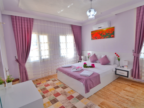  gece  -  Kasım
  | Kalkan İslamlar’da Jakuzili, Korunaklı ve Doğa İçinde Özel Villa